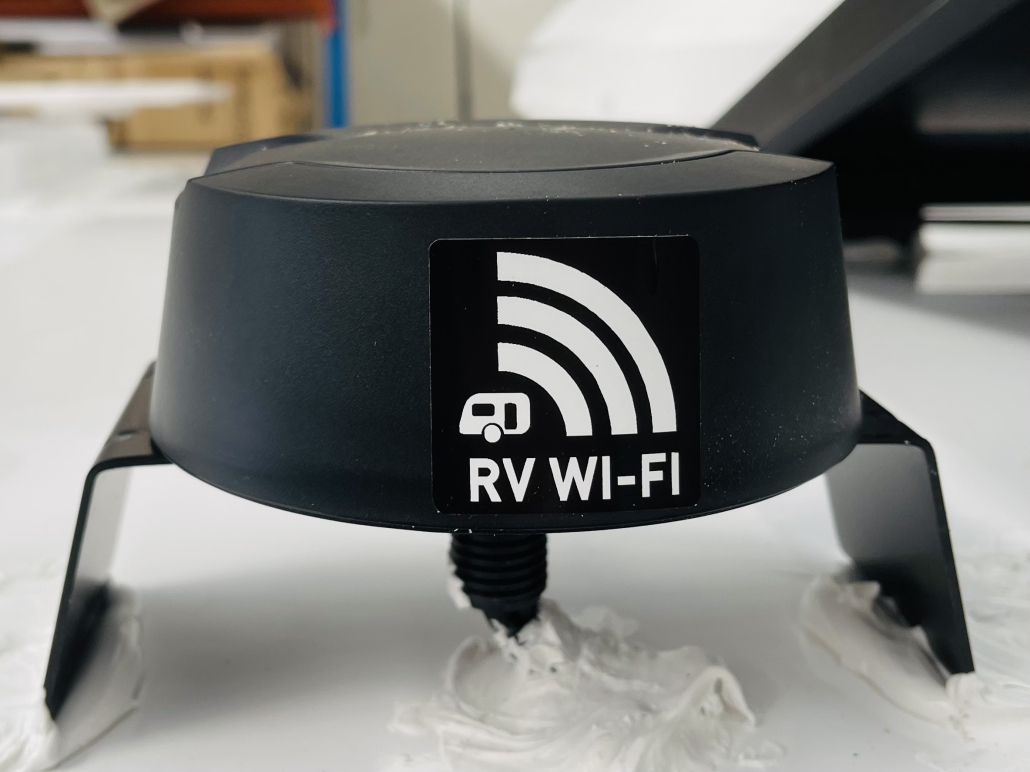 High Speed RV & Motorhome Wifi Routers & High Gain Antenna